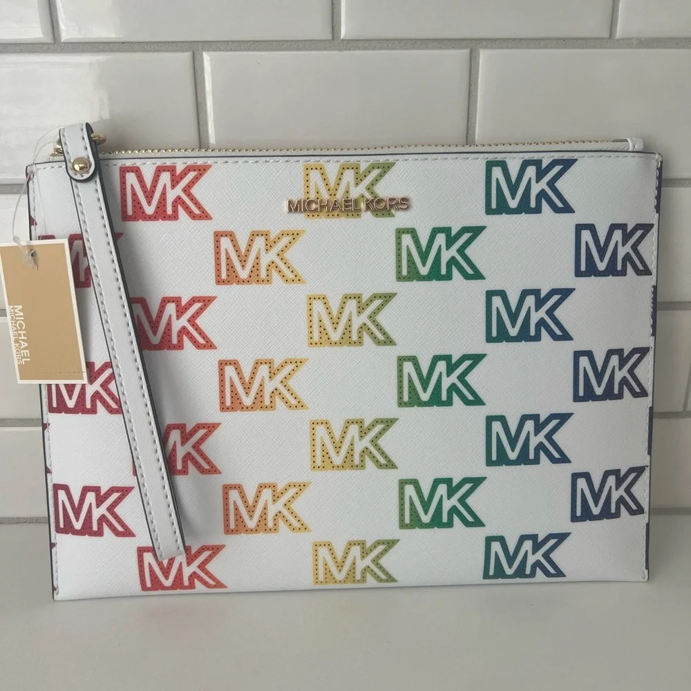 MICHAEL KORS Wristlet - Picture 12 of 13